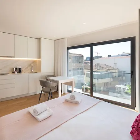 Apartment Lovelystay - Heart Of D. Pedro Iv *